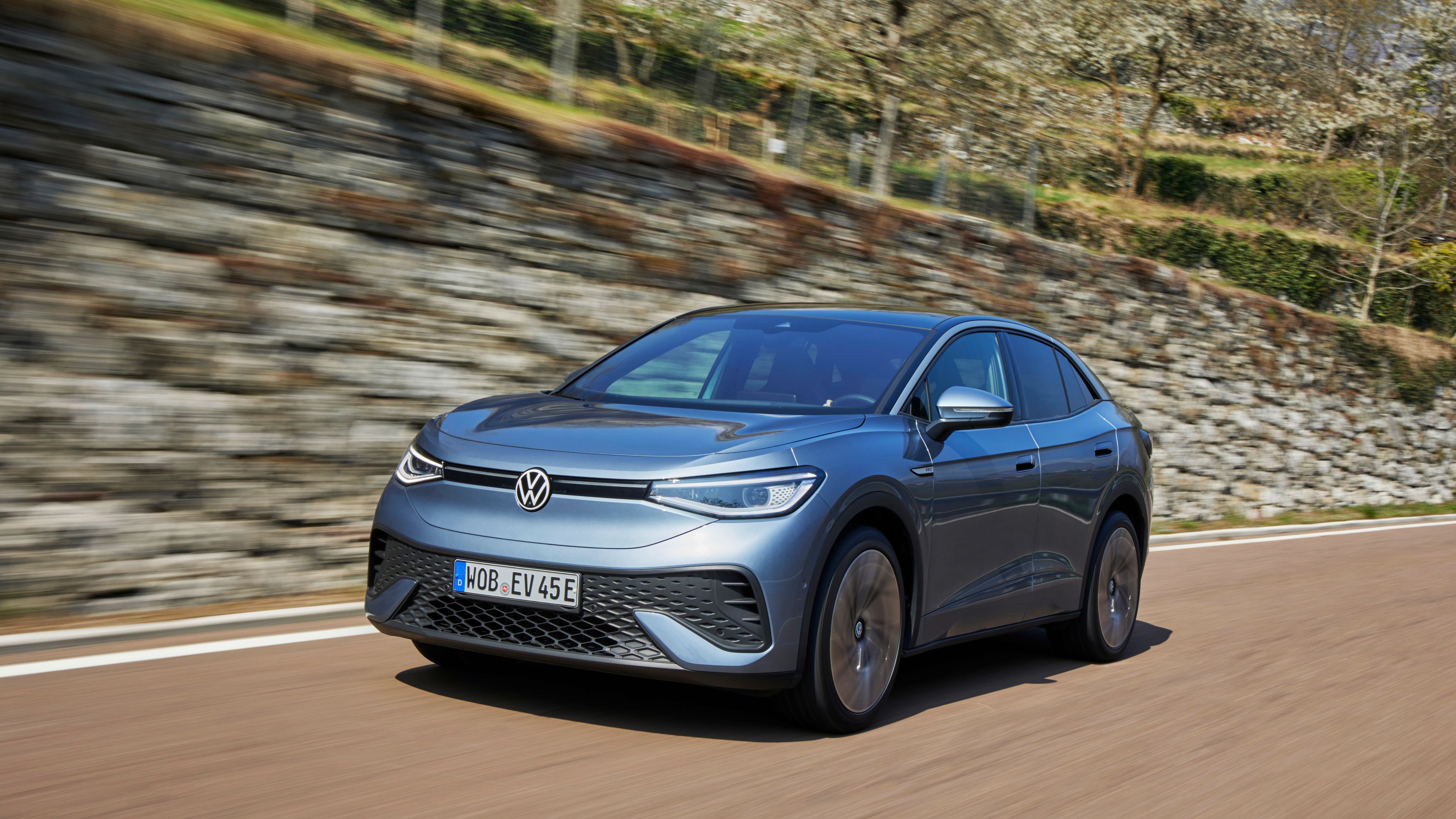 The ID.5 A grey Volkswagen ID.5 driving down an empty road